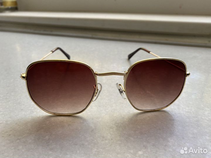 Солнцезащитные очки