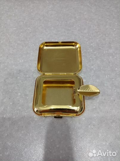 Пепельница