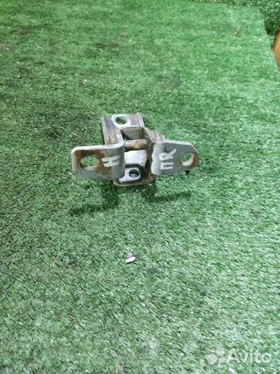 Петля двери передняя правая Haima M3