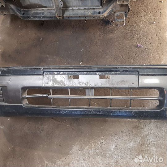 Передний бампер Nissan Sunny n14,Ниссан Санни n14