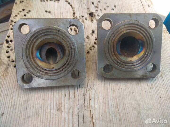 Продам штуцера для насоса вк1-16