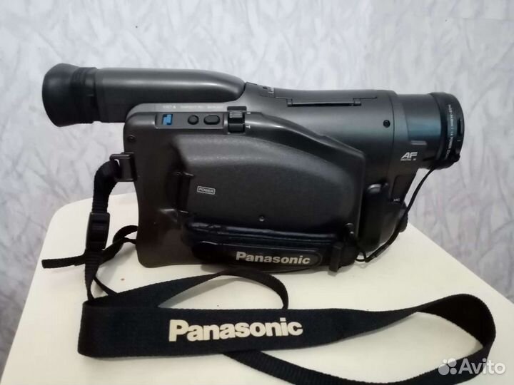 Видеокамера Panasonic RX7