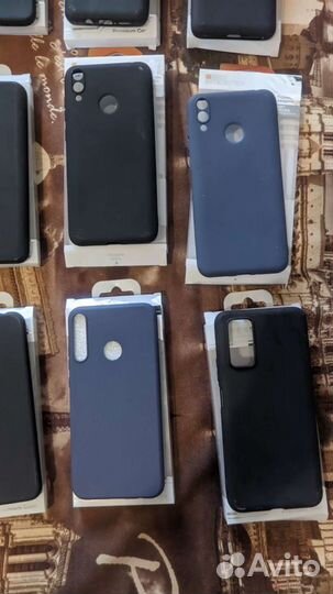 Чехол на телефон