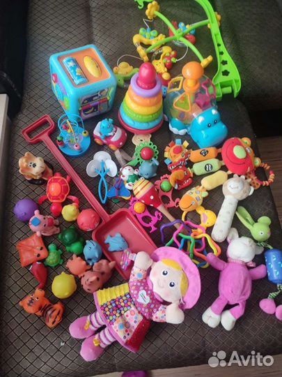 Развивающие игрушки для малышей