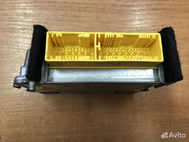 Блок управления AIR BAG Mercedes-Benz A W169 с2004