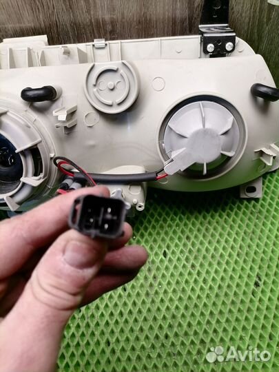 Фара передняя левая foton