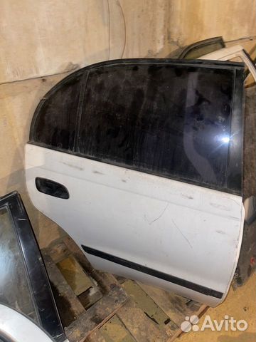 Дверь задняя правая Toyota Corona 190 Carina E