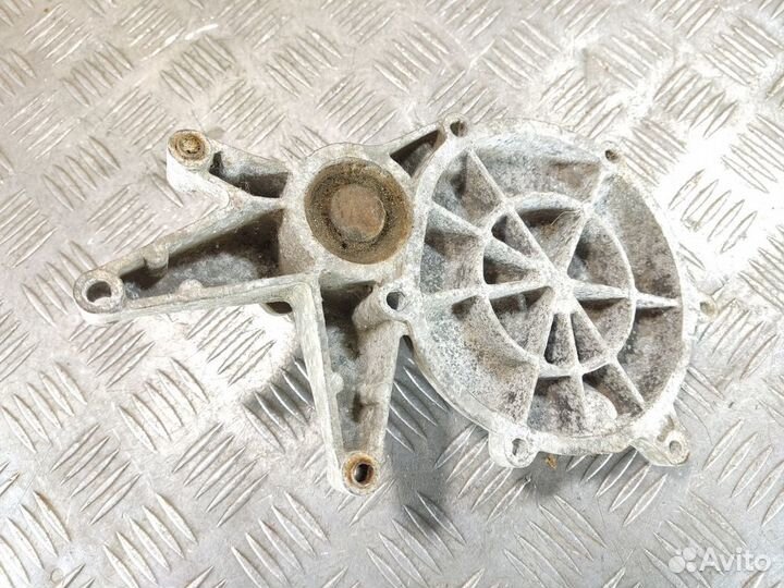 Кронштейн другой Ssang yong Rexton 2001 2006