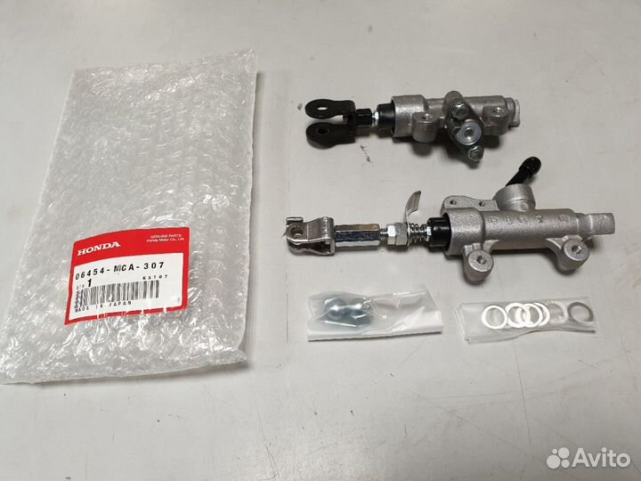 Тормозной цилиндр Honda 06454MCA307