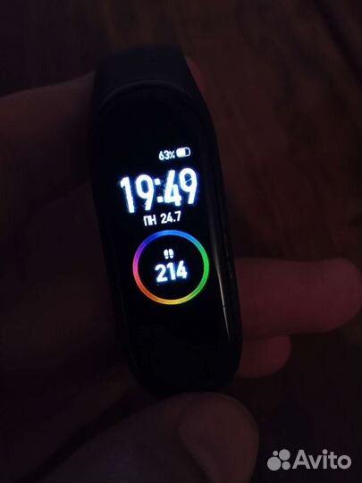 Продам фитнес браслет Xiaomi mi band 4