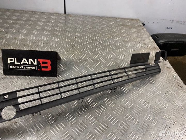 Решетка в бампер Volkswagen Golf MK2