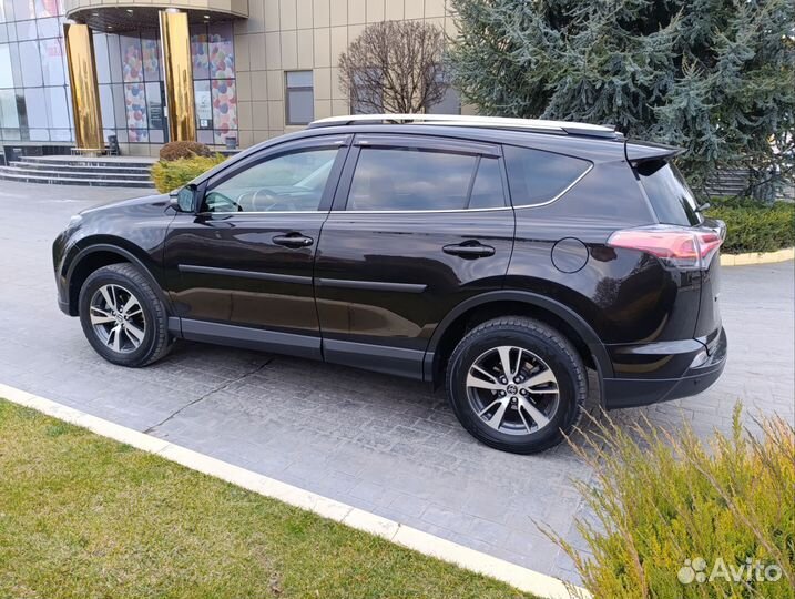 Toyota RAV4 2.0 CVT, 2015, 138 000 км