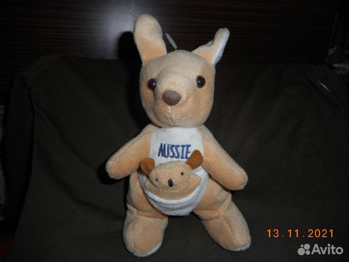 Игрушка кенгуру с малышом и слоник