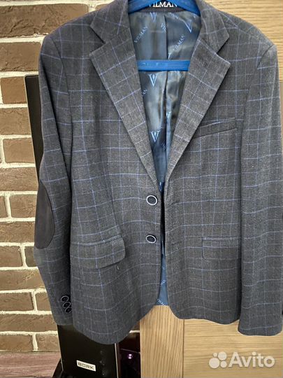 Пиджак на мальчика 140