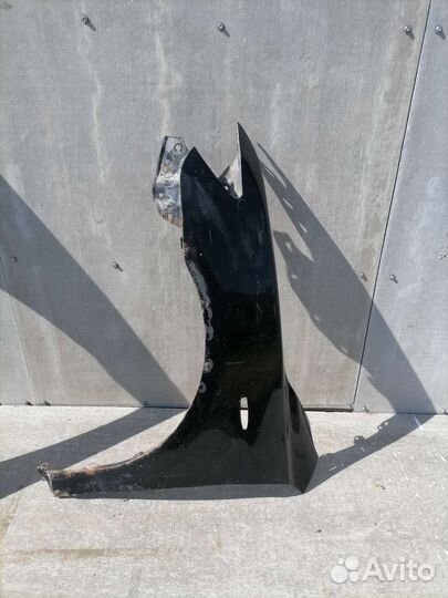 Переднее левое крыло Toyota Camry 40