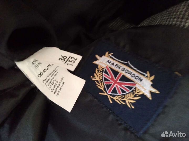 Пиджаки новые р.36, 40