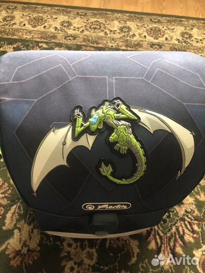 Школьный ранец