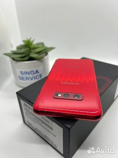 Samsung Galaxy S10e, 6/128 ГБ