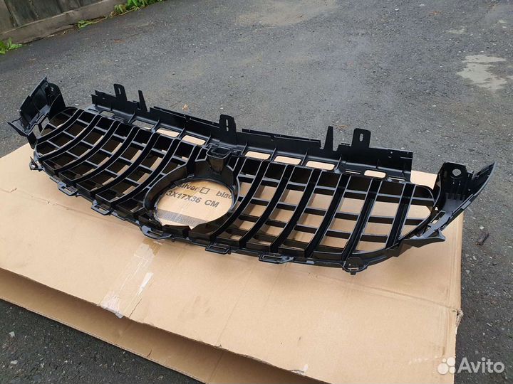 Решетка Mercedes-Benz w213 черная