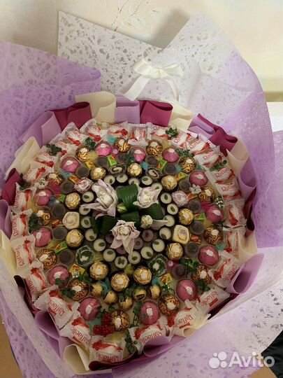 Вкусный букет из конфет