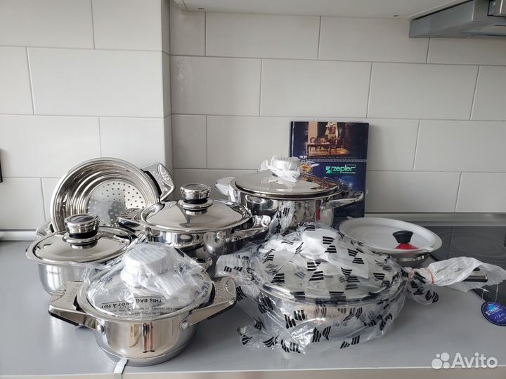 Набор столовой посуды новый