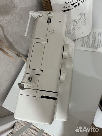 Швейная машинка janome