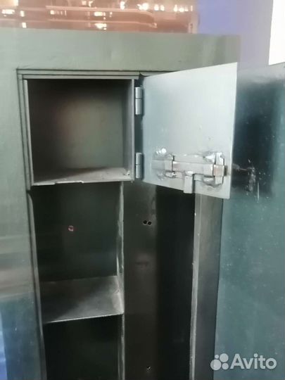 Оружейный сейф