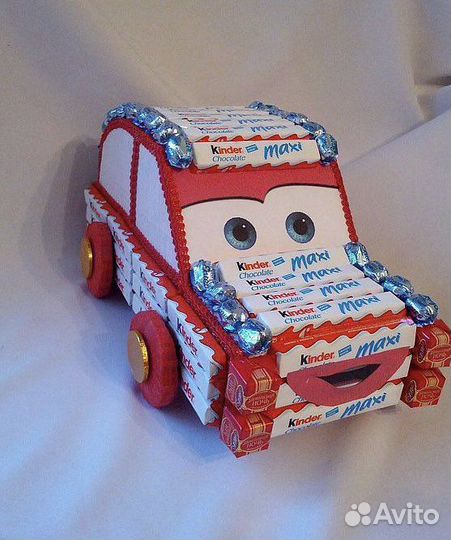 Машинка с конфетами