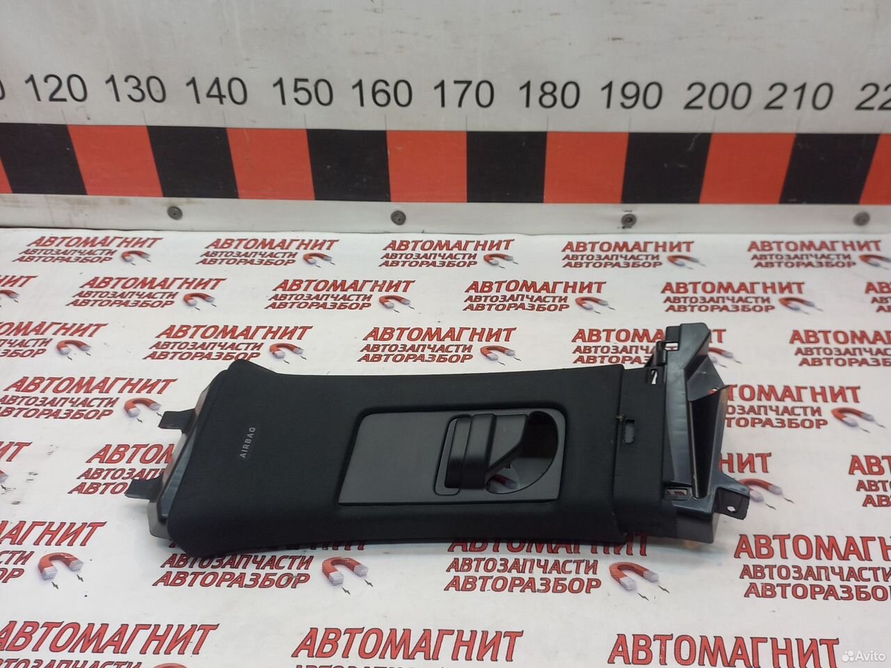 Обшивка задней стойки правая Lixiang L9 Лисян Ли9