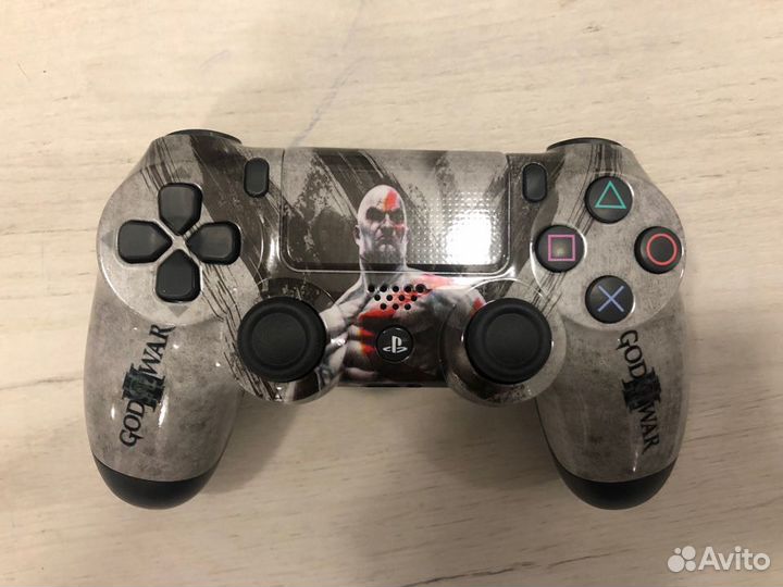 Новый Dualshock 4 God of War