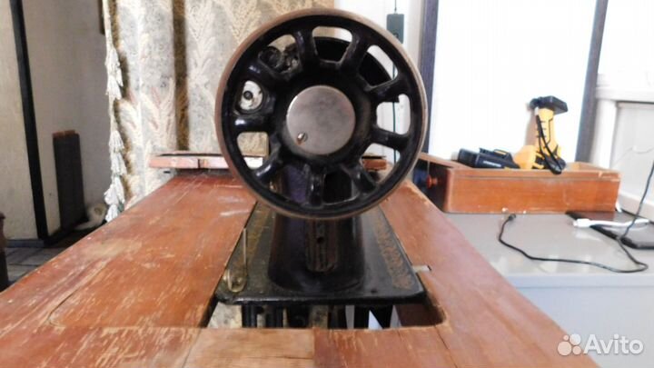 Швейная машинка