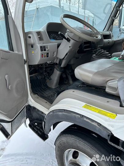 Hino 300 (Dutro), 2011