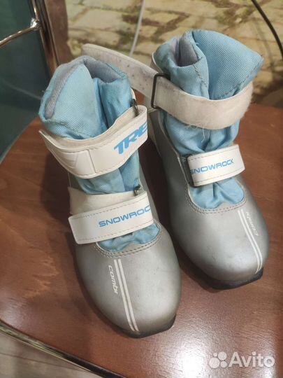 Ботинки детские лыжные 35 размер