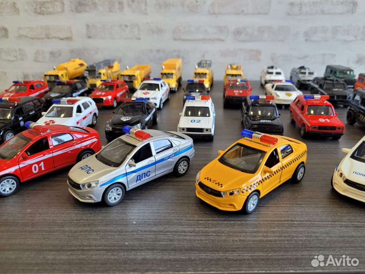 Детские машинки игрушки металлические