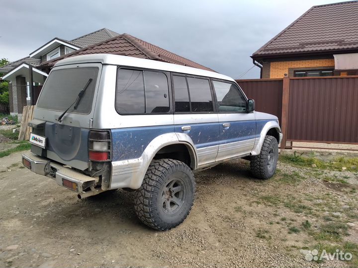 Mitsubishi Pajero 3.0 AT, 1997, 330 144 км