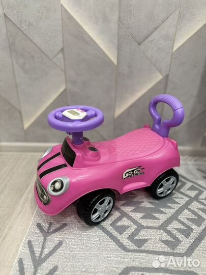 Машинка каталка толокар