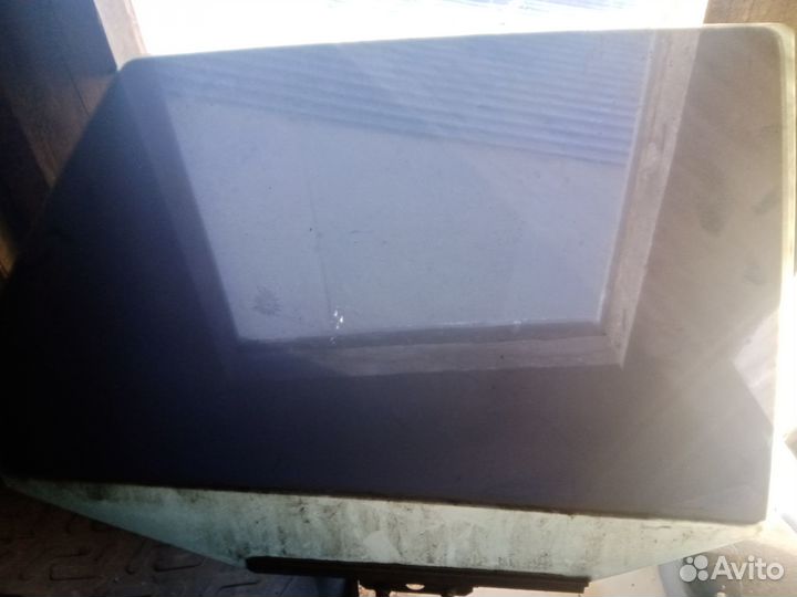 Стекла на приору