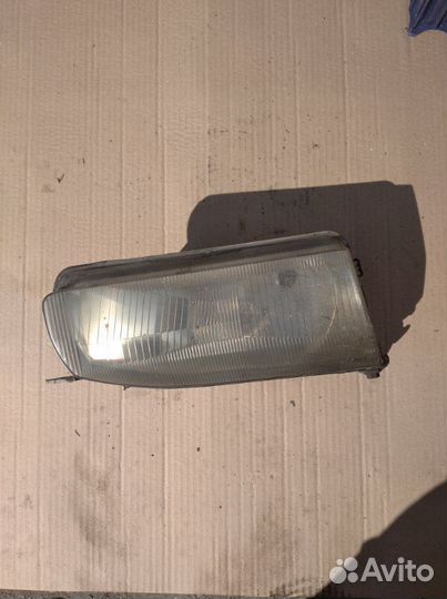 Фара передняя правая Toyota Corolla CE110 2C 1996