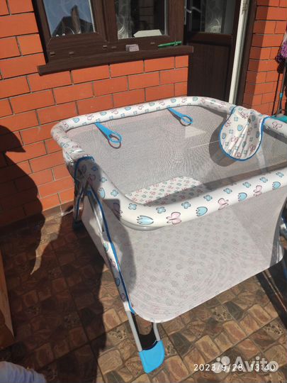 Манеж детский складной