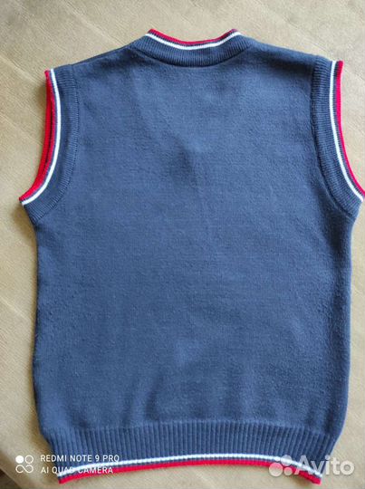 Жилетка для мальчика школьная 128