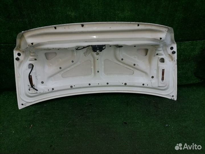 Крышка багажника Mitsubishi Lancer Lancer IX CS2A