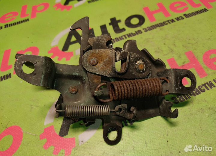 Замок капота toyota curren ST206