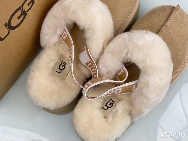 Тапочки на платформе угги Ugg Funkette Sand