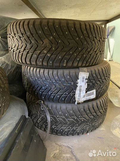 Nokian Tyres Hakkapeliitta 8 SUV 235/55 R19 и 255/50 R19 107T