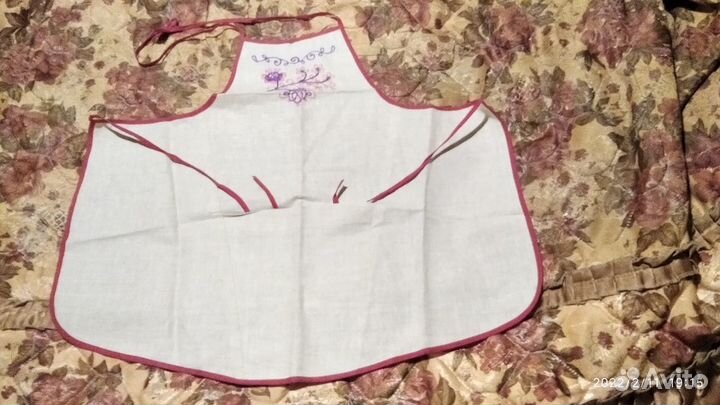 Кухонный фартук льняной с вышивкой из СССР