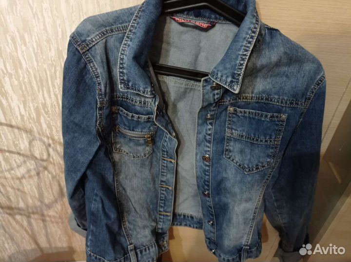 Джинсовая куртка