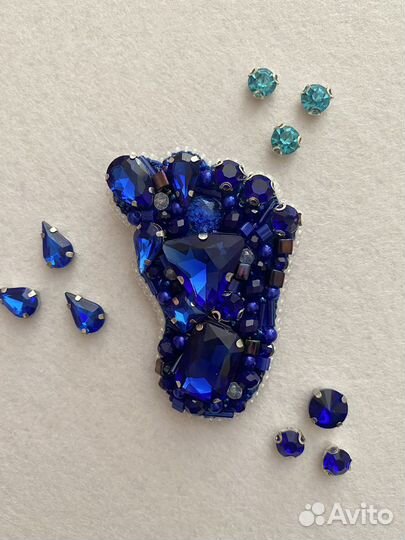 Ножка младенца Брош