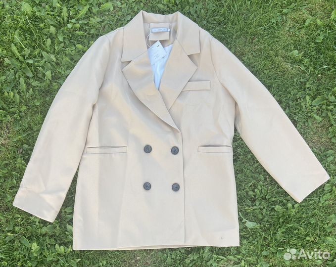 Пиджак женский 44