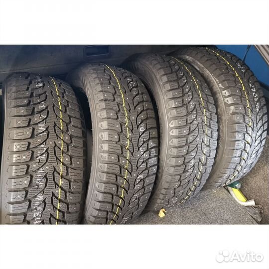 Kumho WinterCraft Ice Wi32 225/55 R17 101T