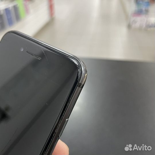 iPhone 8, 128 ГБ